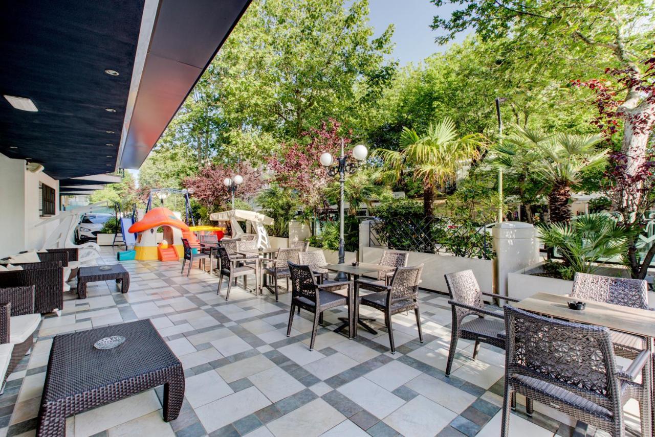Hotel Verona Cesenatico Dış mekan fotoğraf