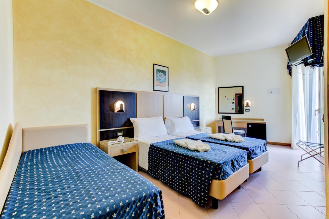 Hotel Verona Cesenatico Dış mekan fotoğraf