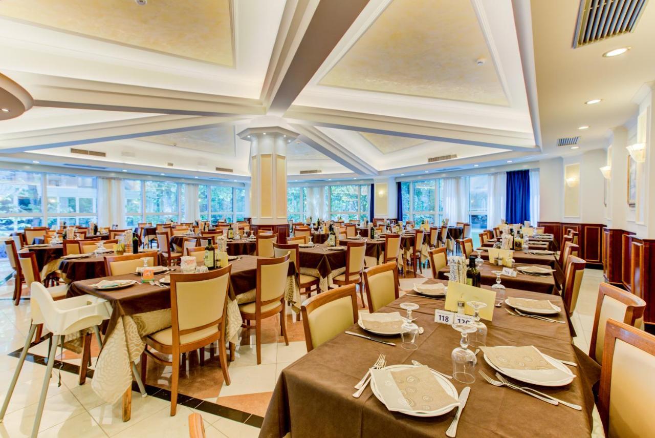 Hotel Verona Cesenatico Dış mekan fotoğraf