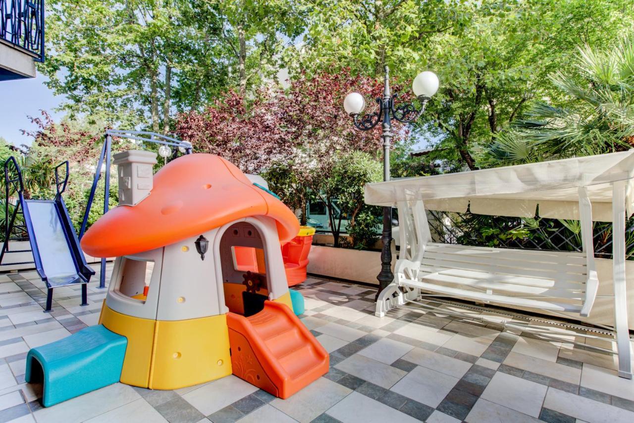 Hotel Verona Cesenatico Dış mekan fotoğraf