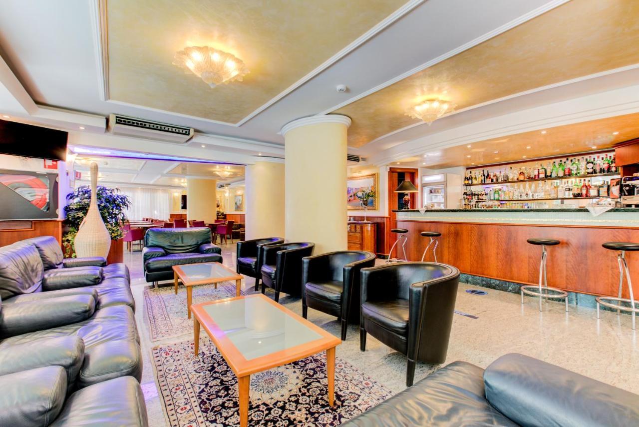 Hotel Verona Cesenatico Dış mekan fotoğraf