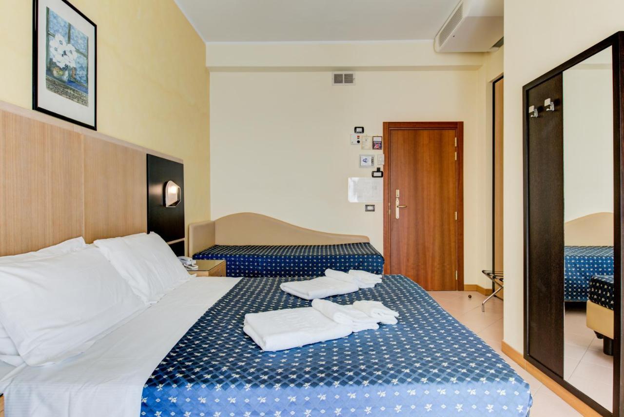 Hotel Verona Cesenatico Dış mekan fotoğraf